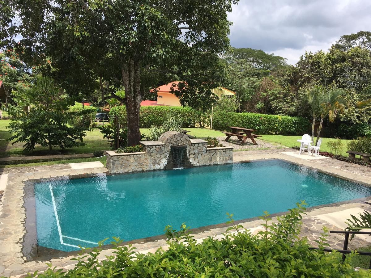 Hotel Hacienda El Rodeo Vueltas 外观 照片