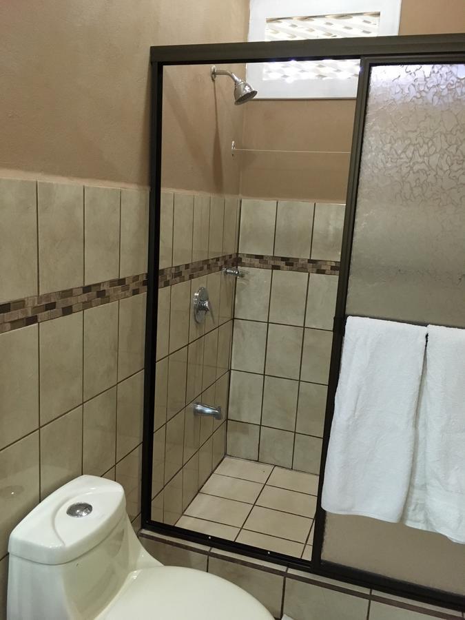 Hotel Hacienda El Rodeo Vueltas 外观 照片