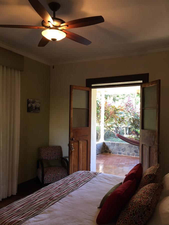 Hotel Hacienda El Rodeo Vueltas 外观 照片