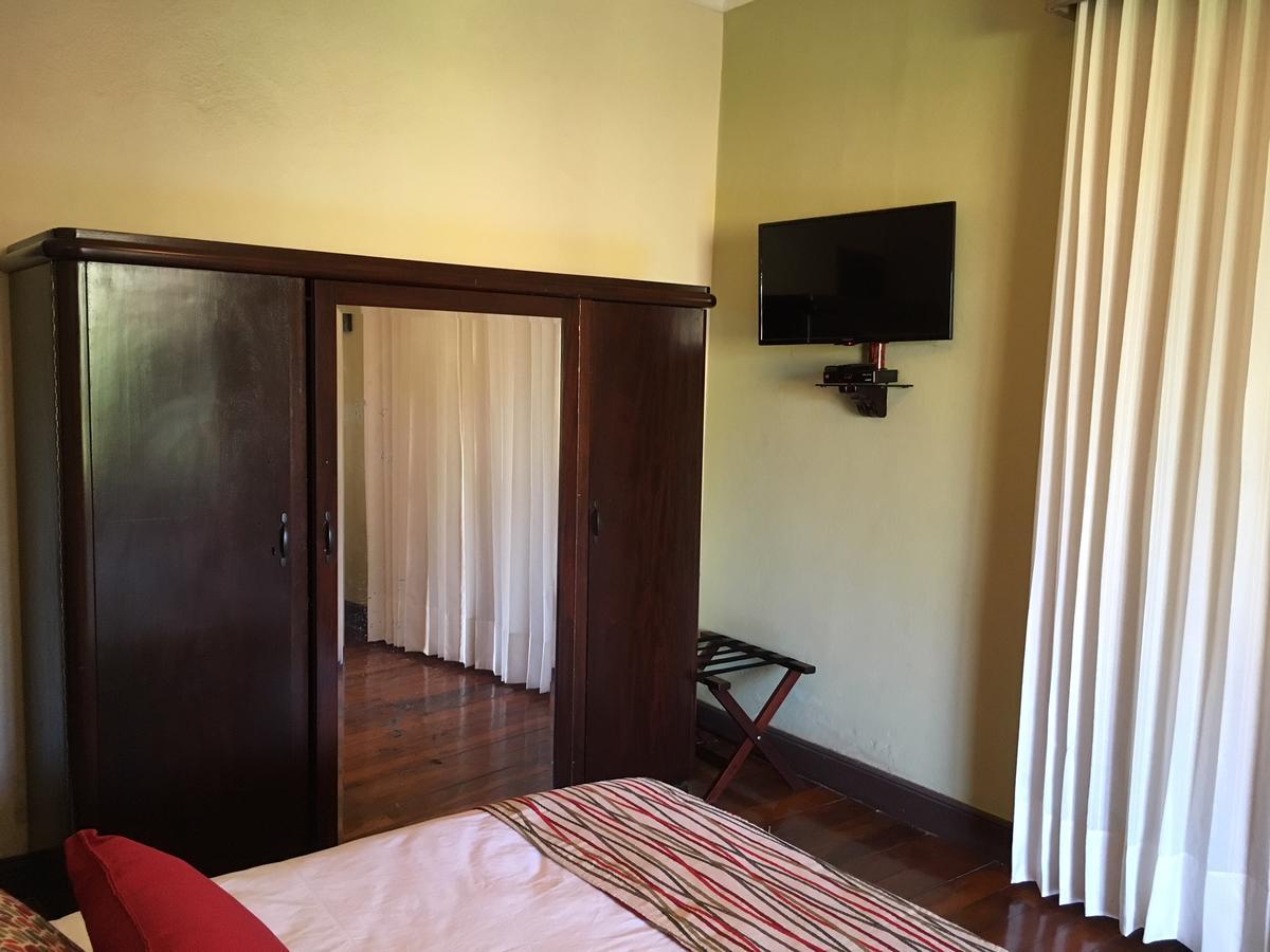 Hotel Hacienda El Rodeo Vueltas 外观 照片